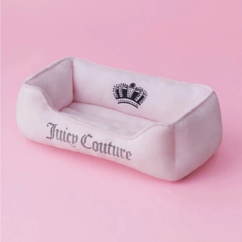 JUICY COUTURE PINK BLING VELOUR DOG/ CAT PET BED CUDDLER